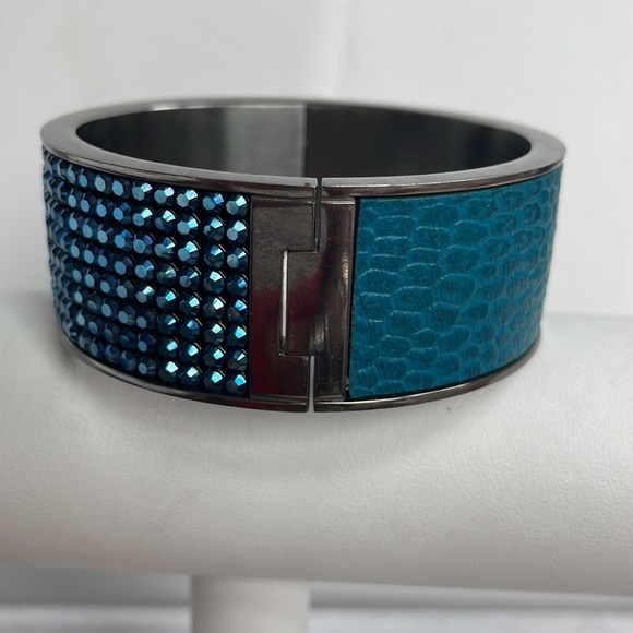 Swarovski Blue Crystal and Leather Bangle - Picture 3 of 6
